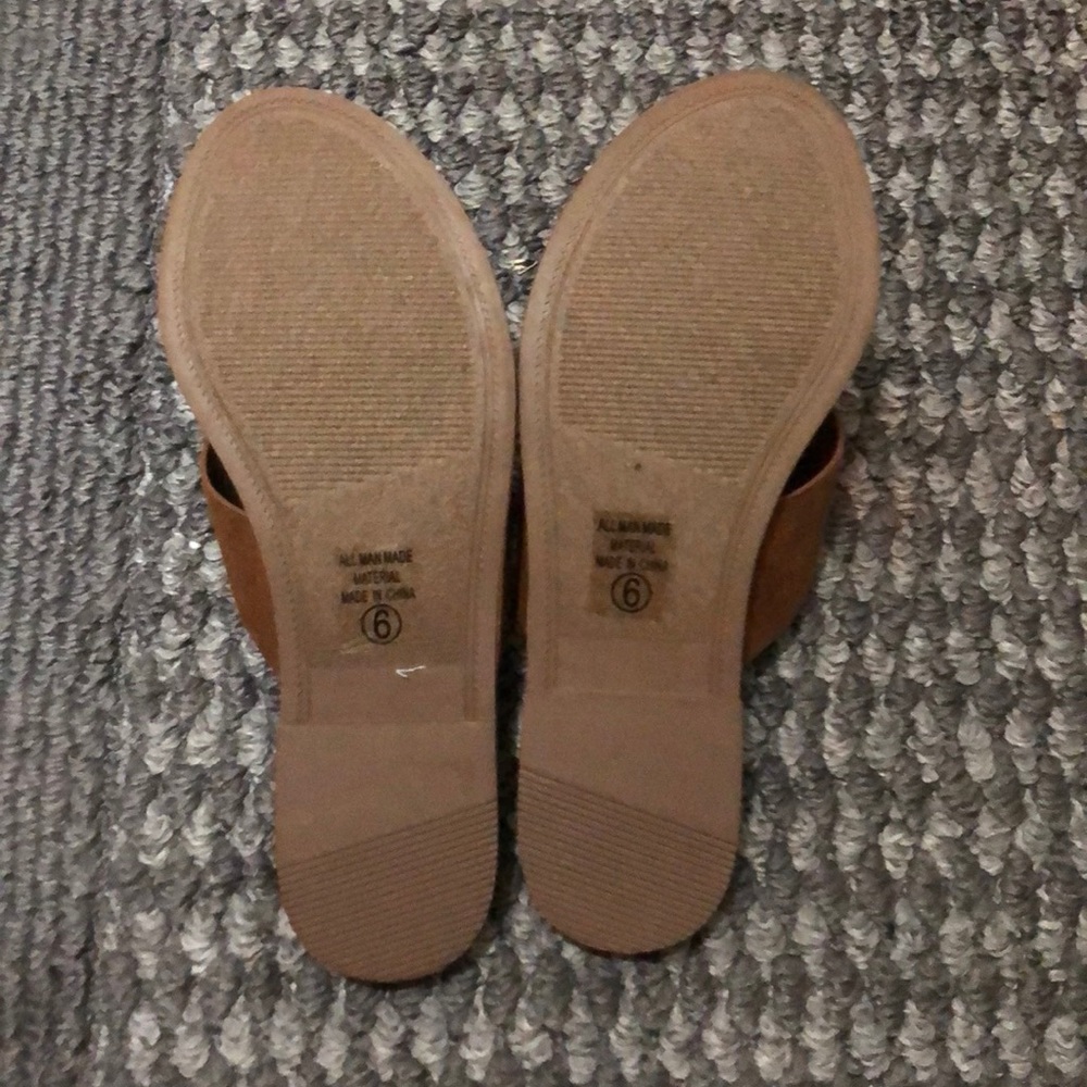 Brown sandals - Picture 3 of 3